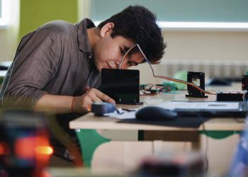 Казахстанские школьники стали абсолютными чемпионами Международной олимпиады по физике