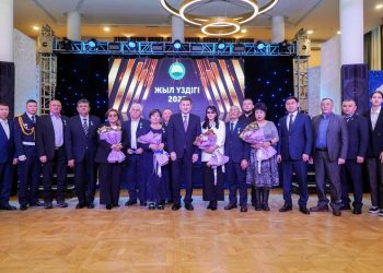 Лучшие в своей сфере: в Восточном Казахстане наградили профессионалов года