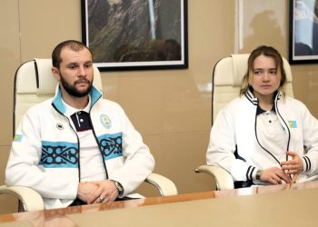 Аким ВКО встретился со спортсменами – участниками XXV зимних Олимпийских игр