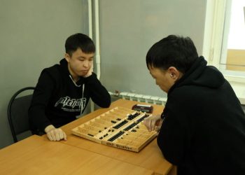 В Восточном Казахстане стартовал областной чемпионат по тоғызқұмалақ