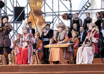 В Усть-Каменогорске состоится совместный концерт этно-ансамблей «Баркытбел» и «Туран»