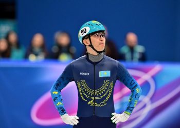 Ажгалиев и Никиша вышли в четвертьфинал Олимпиады-2026 на дистанции 500 метров