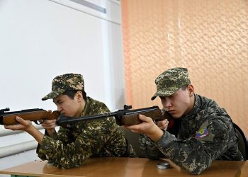 В Усть-Каменогорске прошёл школьный турнир по стрельбе