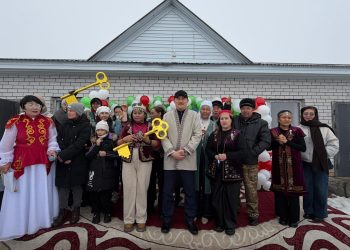 Новоселье к празднику: в Зайсанском районе вручили ключи от домов