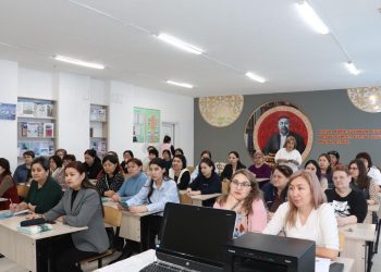 Члены общенациональной коалиции встретились с коллективом школы №27