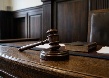 В ВКО ребёнка передали матери после вмешательства прокуратуры