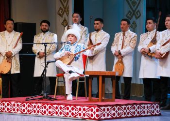 В ВКО стартовал республиканский айтыс «Алтайым – алтын бесігім»