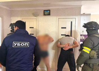 «Помощь» обернулась вымогательством: в ВКО пресекли преступную схему