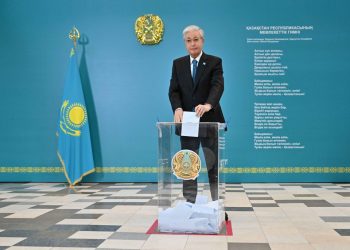 Президент Касым-Жомарт Токаев проголосовал на республиканском референдуме