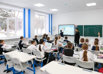 Школьников Казахстана проверят по международным стандартам образования