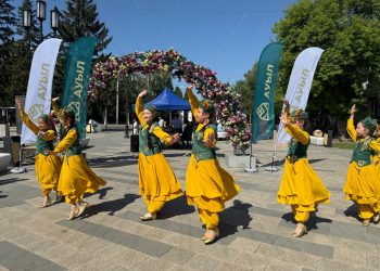 День защиты детей на Арбате собрал юных жителей Усть-Каменогорска