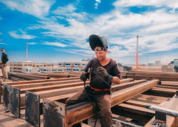В Зайсане достраивают новый аэропорт:  объект завершён на 86%
