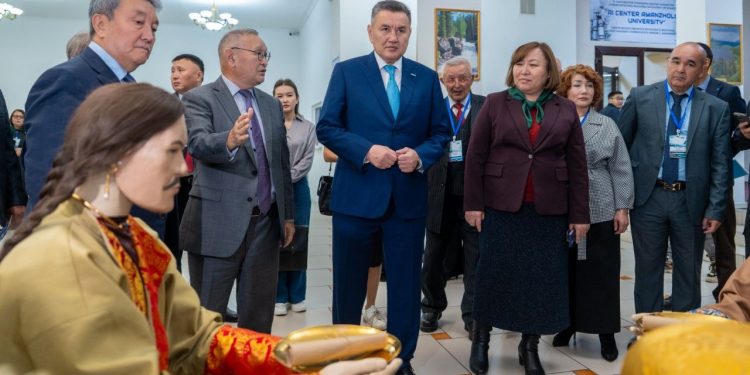 В Усть-Каменогорске собрались учёные из 10 стран