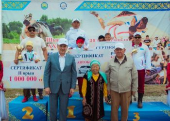 Аламан бәйгеде Тарбағатайдың сәйгүлігі топ жарды