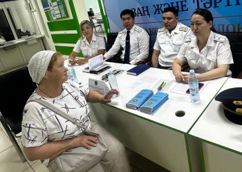 Тегін заңгерлік кеңес береді: ШҚО-да «Заң және тәртіп апталығы» басталды