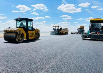 Жол жөндеу: 104 шақырымға асфальттың төменгі қабаты төселді