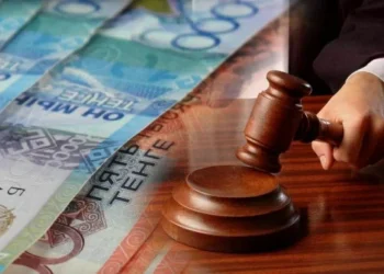 144 миллион теңге жымқырған: Өскеменде мектеп есепшілеріне үкім шықты