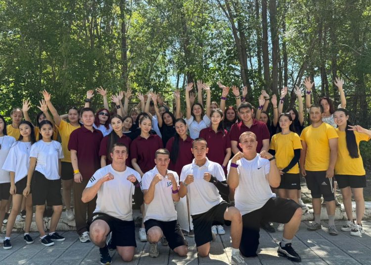 ШҚО-да жұмысшы мамандықтар көшбасшыларына арналған жазғы мектеп басталды