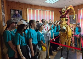 Үздік оқушылар Шығыстың көрікті жерлеріне саяхаттайды