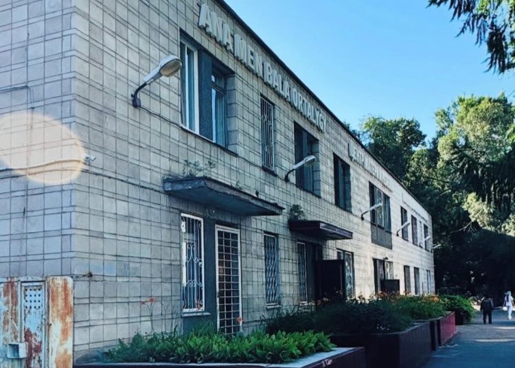 Балалар жұқпалы аурулар бөлімшесі басқа ғимаратқа көшеді – Өскемен