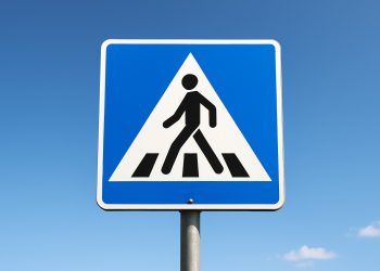 «Спорт сарайы» аялдамасының маңынан жаяу жүргіншілер өткелі салынып жатыр