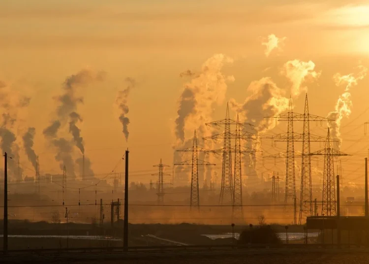 Өскеменде ауа ластанады