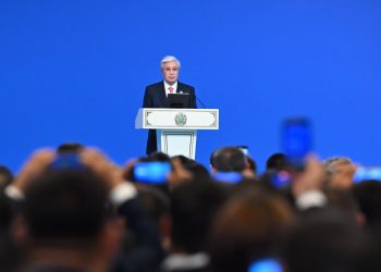 Президент «Педагог мәртебесі туралы» заңға өзгерістер енгізуді ұсынды