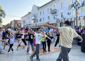Өскемендіктер көше мәдениетін көрсетті