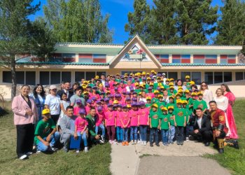 Шемонаиха ауданы әкімдігінің өкілдері балалар үйінің тәрбиеленушілерімен кездесті