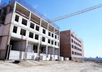 Мектептерді жөндеу сылбыр жүріп жатыр: Үкімет басшысы ескерту жасады