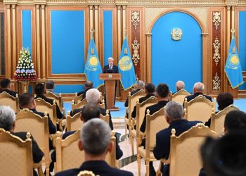 Мемлекет басшысы көлік саласының қызметкерлерін марапаттады