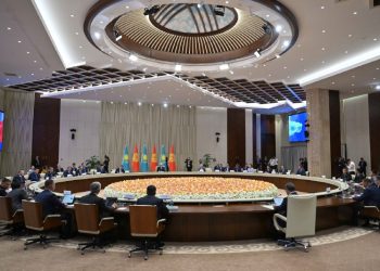 Қасым-Жомарт Тоқаев пен Садыр Жапаров мемлекетаралық кеңестің жетінші отырысына қатысты