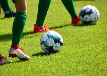 Балаларға арналған 600-ден астам футбол алаңы салынады