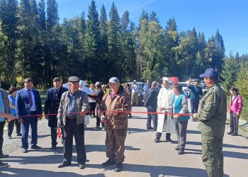 Еліміздің ең шығысындағы ауылдың жолына асфальт төселді