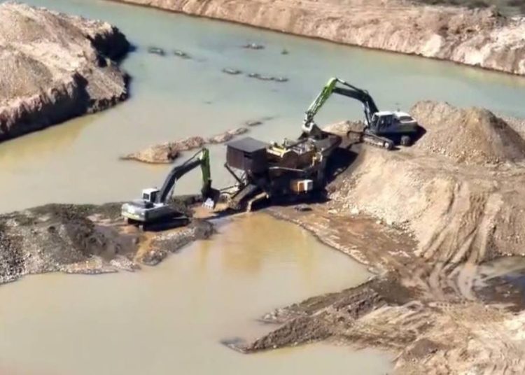 Қымбат металдарды заңсыз өндіргендер құрықталды – ШҚО