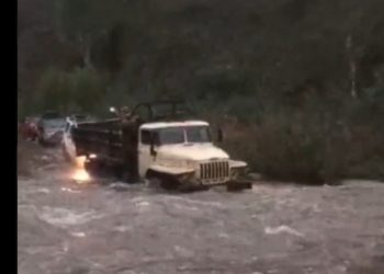 Риддерлік екі азамат су тұтқынында қалған демалушыларды құтқарды