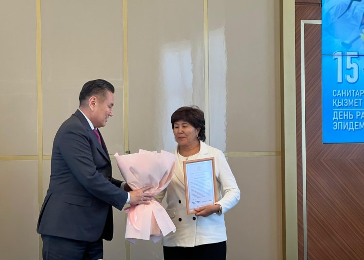 ШҚО-да санитариялық-эпидемиологиялық қызмет мамандары марапатталды