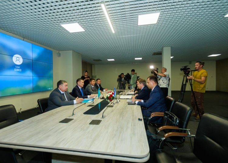 ШҚО әкімі Өзбекстан Елшісімен кездесті