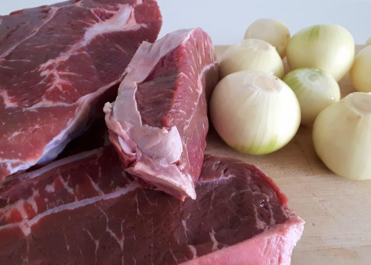 ШҚО: сиыр еті қымбаттаса қайда шағымдану керек?