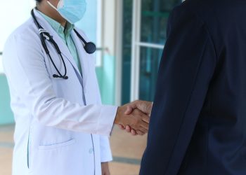 ШҚО-да әлі 153 дәрігер жетіспейді