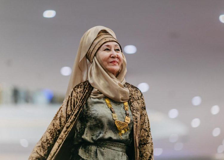 Қазақ әжелері Париж бен Миландағы сән апталықтарына қатысады