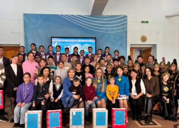 Өскемендік оқушылар балалар ауылына барды