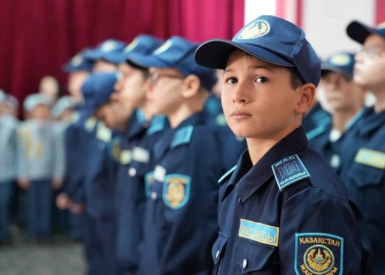 Өскеменде марқұм полицейдің құрметіне «Жас сақшы» сыныбы ашылды