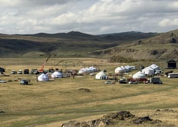 «Шығыс Салбурыны – 2025»: Бүркіт төбеде 37 киіз үй тігілді