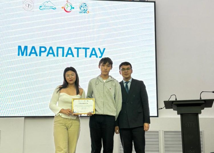 Өскемендік жастар пікір сайыстырып, куиз ойнады