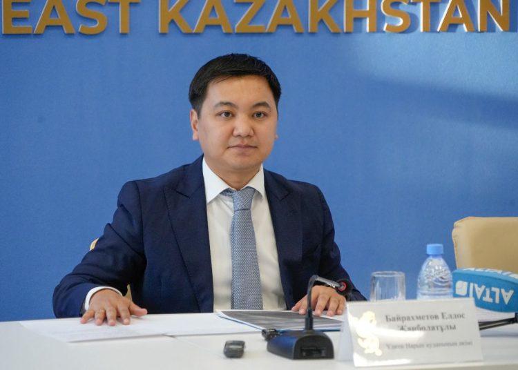 Үлкен Нарында атшабар салынып, антенна-мачта құрылғылары бой көтереді