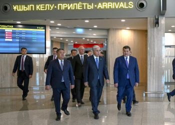 Президент «Қорқыт ата» әуежайының жаңа терминалын аралап көрді