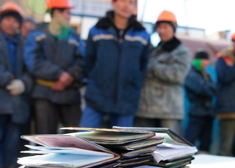 Көші-қон заңнамасын бұзған алты шетел азаматы елден шығарылды – ШҚО