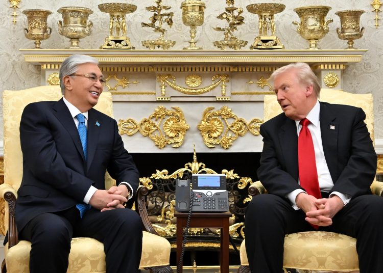 Тоқаев АҚШ Президенті Дональд Трамппен келіссөз жүргізді