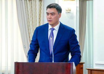 Өскеменге өнеркәсіп және құрылыс вице-министрі келеді